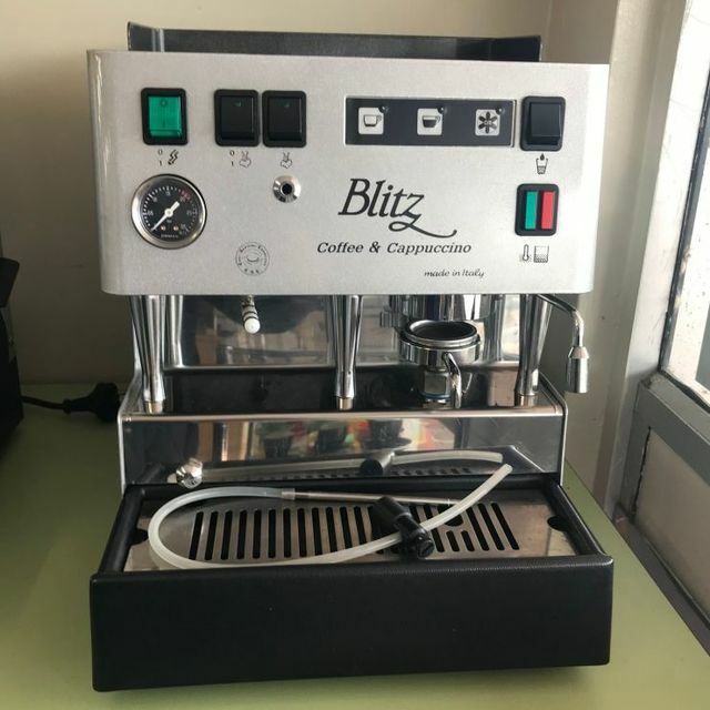 Tecnosystem Blitz DA Coffee Pod Machine - Second Hand